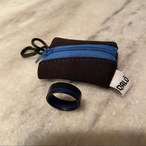 Men's Thin Blue Line Pinstripe Silicone Ring (Qalo) with Pouch